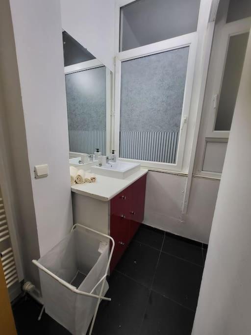 Appartement Style Haussmannien 1 Bedroom Брюксел Екстериор снимка